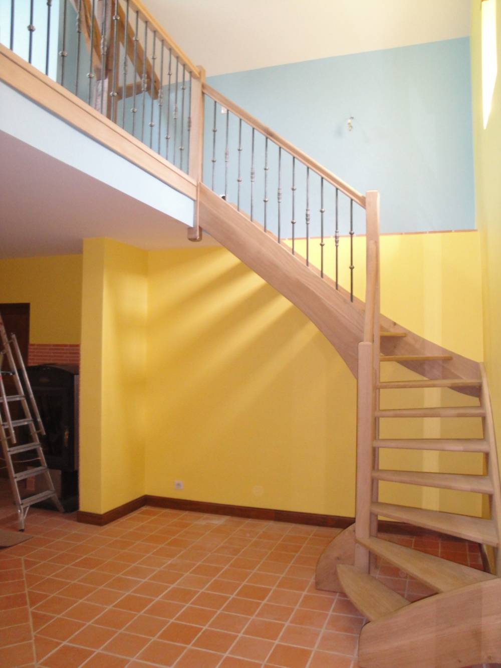 Escaliers et rampe en bois